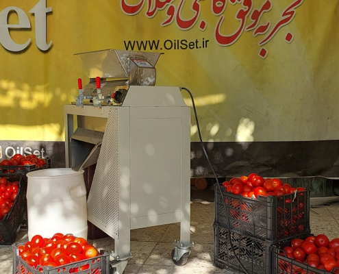 دستگاه آب گوجه گیری